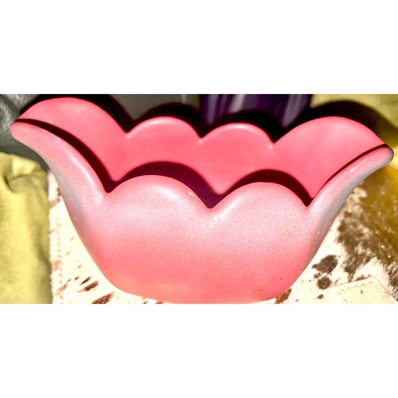 Van Briggle Art Pottery Mulberry Ombré Open Tulip boat vase - vintage - Picture 10 of 11